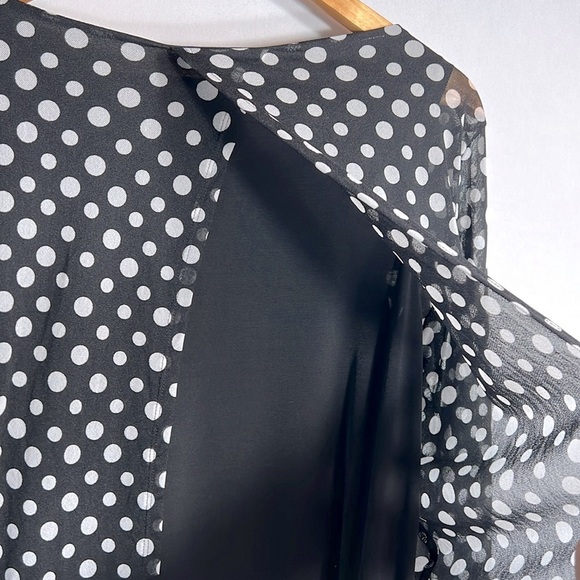 Chico's Knit Kit Perfect Polka-Dot Top size 0 (Small) - Picture 8 of 8